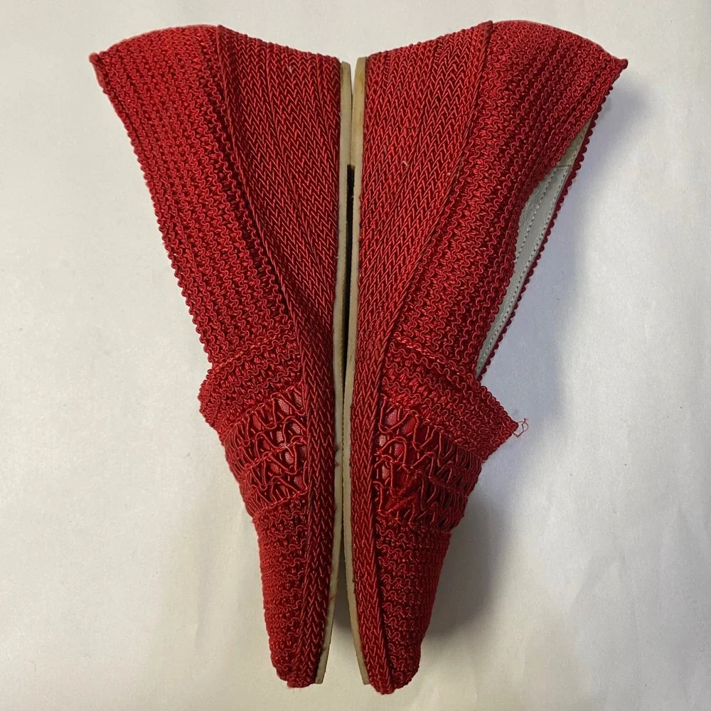 Sesto Meucci Women's Woven Wedge Heels Size 9 Slip On Shoes Classic Feminine